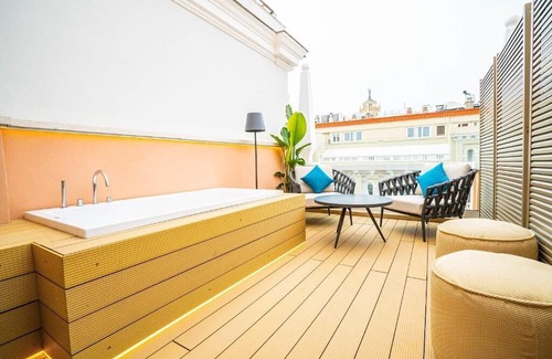 Justicia Apartment | STUNNING APARTMENTS IN THE CITY CENTER!
