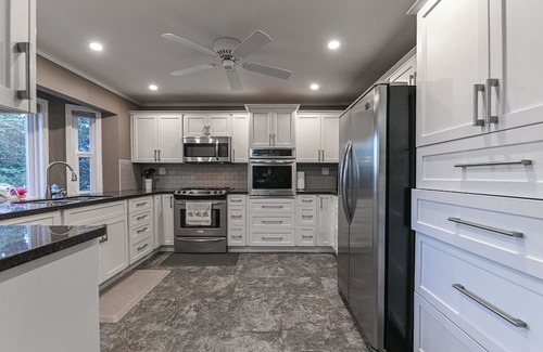 Clearbrook House | Rent-A-Vibe