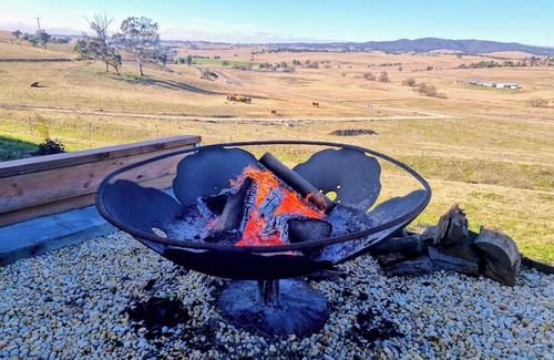 Georges Plains Cabin | Rustic Range Retreat @ Charlotte's Hut nStay, Relax, Unwind & Reconnect