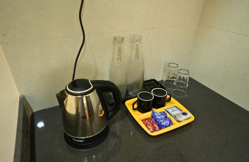 Ratnagiri Apartment | Cosy Apartment Homestay in the heart of city!