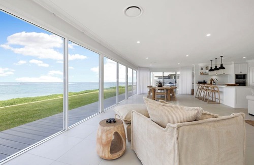 Ledge Point House | White Haven -Ledge Point's Ultimate Coastal Escape