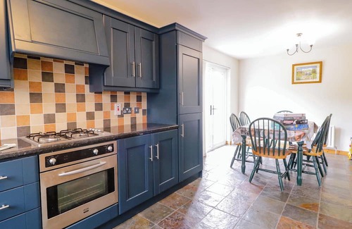 Omagh Cottage | THE SPERRIN GETAWAY, pet friendly, with open fire in Omagh