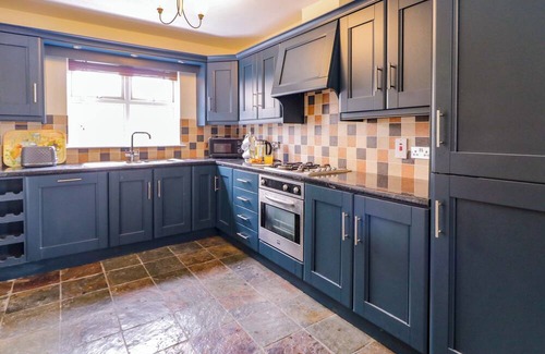 Omagh Cottage | THE SPERRIN GETAWAY, pet friendly, with open fire in Omagh