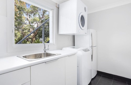 Bundeena House | 4 bed beautiful Ocean View Retreat