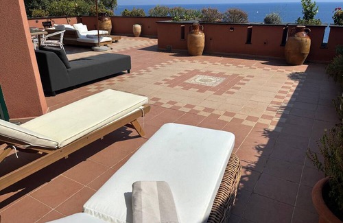 Varazze House | Holiday home 'Villa della Baia Sea