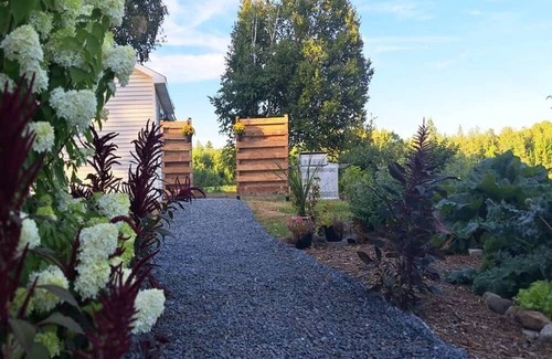 Atlantic Provinces Apartment | Cozy Homestead Guesthouse. Located 10 minutes to Oromocto 25 min to Fredericton