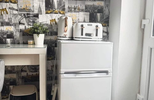 North End Apartment | Erith cosy retreat home