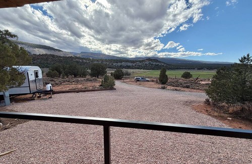Torrey Cabin | Pioneer Cabin at Lion Mountain Retreat on 10 Acres Surrounded by Public Land