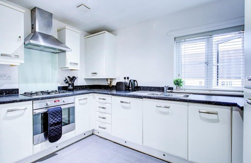 Loughton Apartment | Charming 2-Bed Apartment in Loughton London area