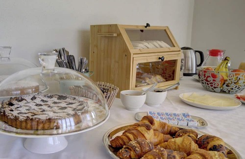 Tarantasca House | The Rose Garden of the Senses