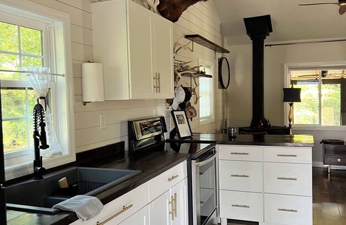 Williston Cabin | Cabin on secluded horse farm with stocked pond.