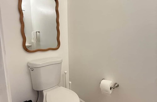 Alexandria West House | Enjoyable townhome with AC in charming Alexandria