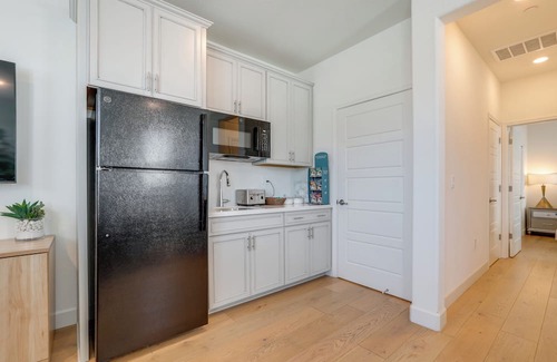 Woodland House | Cozy & Convenient Residential Duplex in Woodland