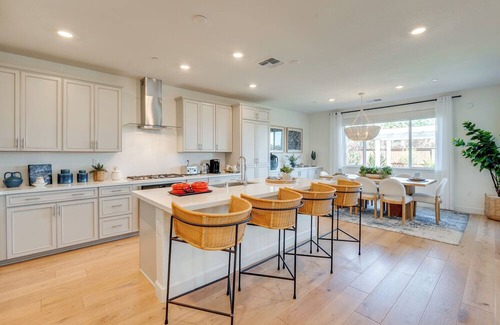 Woodland House | Elegant & Spacious Retreat w/Yard in Woodland!