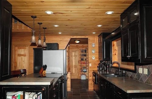 Valentine Cabin | Sandhills retreat minutes from downtown Valentine