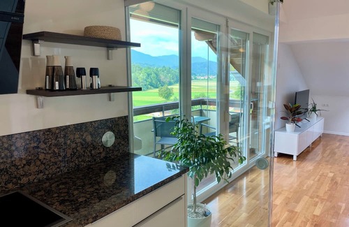 Villach Apartment | Modern oasis with panoramic view