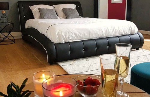 Cluis Bed & Breakfast | Family Suite at Castle with Park Balcony