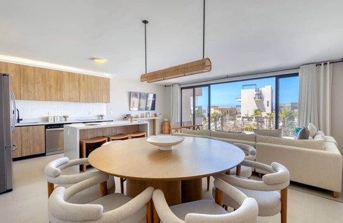 Los Cabos House | New & Elegant 4Bedroom House, Steps from the Beach