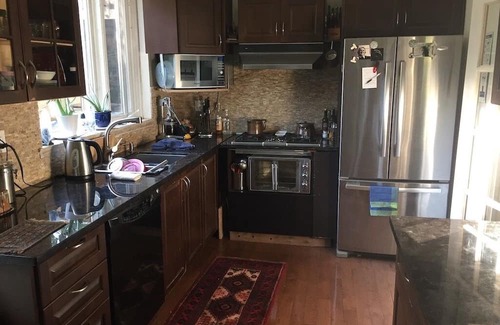 North York House | Quiet room in quiet neighbourhood