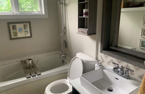 North York House | Quiet room in quiet neighbourhood
