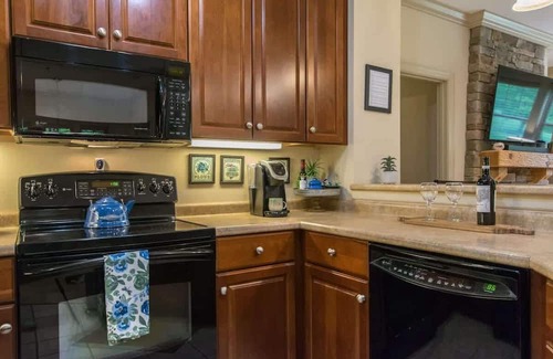 Maggie Valley Condo | Tee Time Terrace Summ
