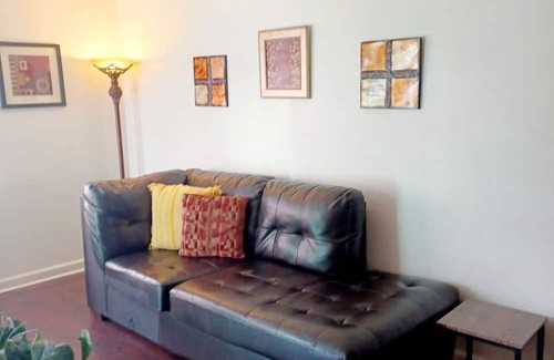 Birmingham Apartment | Cozy 2 Bedroom in Ensley Close to DTown and Quiet!