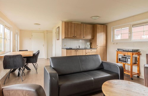 Wagenborgen House | Stunning home in Wagenborgen with WiFi