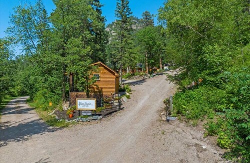 Spearfish Cabin | Rimrock Lodge: Birch Cabin