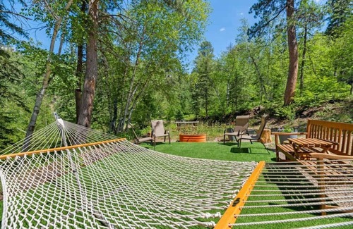 Spearfish Cabin | Rimrock Lodge: Birch Cabin