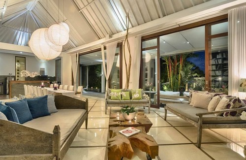 Padonan Villa | Spacious, 6-Bedroom Family Villa in Canggu
