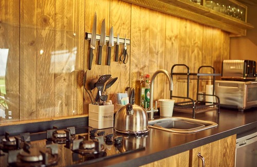Glastonbury Cabin | Pippin, set in a peaceful orchard just ten minutes from Glastonbury