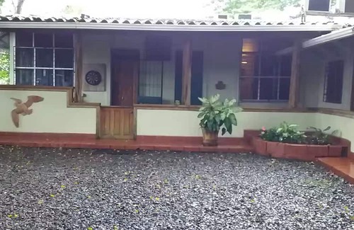Playa Agujas House | Beachfront, 6bd, Pool, Maid, Cook, SUV's, 7 Kayaks