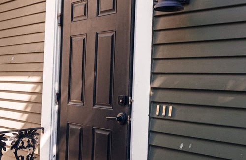 Greencastle Apartment | Charming studio in wonderful Greencastle right by DePauw Campus