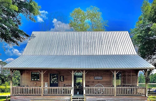 Tattnall County Cabin | The Pond House on Rock Hill Farm
