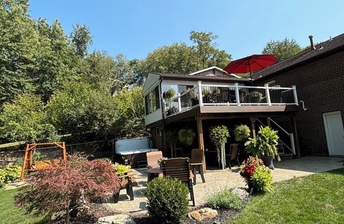 Plum House | US Open Home 0.4 miles from Oakmont Country Club Plum Pa