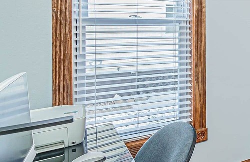 Racine House | Lake View Dreamscape – 1 Block from Lake, Dedicated Work Desk & Patio w/Fire Pit
