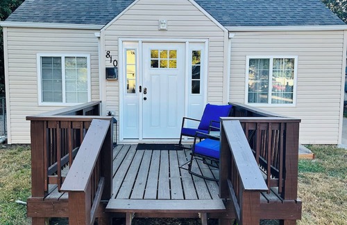 Sioux Falls House | Charming 3-bedroom house with WiFi, AC in welcoming Sioux Falls
