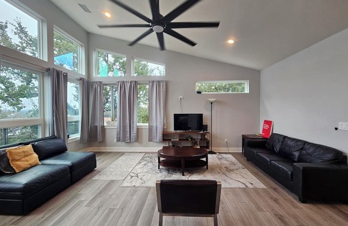 Waterford On Lake Travis House | Pet-friendly, upper-level 3-bedroom home with AC, WiFi