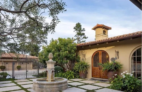 Carmel House | Charming 6-bedroom house in Carmel-by-the-Sea