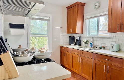 Mid Central House | Jie choice's - Pasadena 2b1b Peace Pad