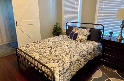 Kingsport House | Skyview on Skyland Drive - 2-bedroom house with WiFi, AC in pleasant Kingsport
