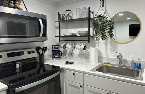 Grandview House | Ultimate 2 King Ensuite Contemporary 14 guests + Apt 5Bdrm