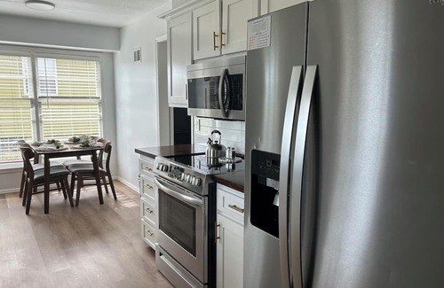 Grandview House | Ultimate 2 King Ensuite Contemporary 14 guests + Apt 5Bdrm