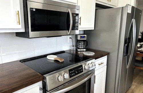 Grandview House | Ultimate 2 King Ensuite Contemporary 14 guests + Apt 5Bdrm