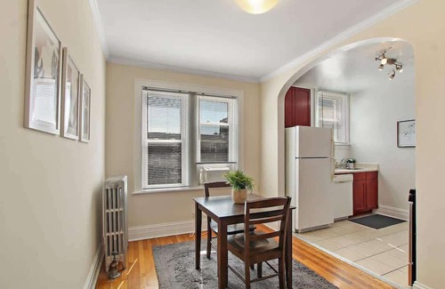 Old Irving Park Apartment | Ideal, Spacious & Furnished 1BR Apartment