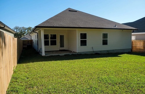 Florida Panhandle House | Spacious 4-bedroom house with WiFi, AC in phenomenal Cantonment