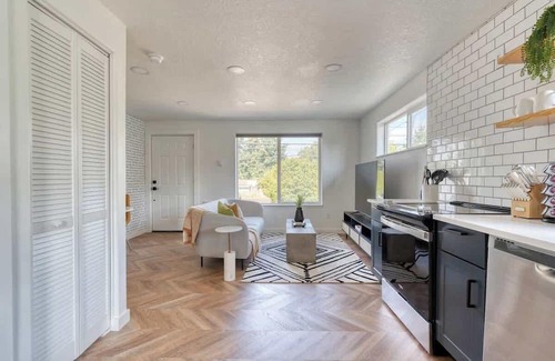 Woodstock Apartment | The Perfect Artist's Retreat in Woodstock