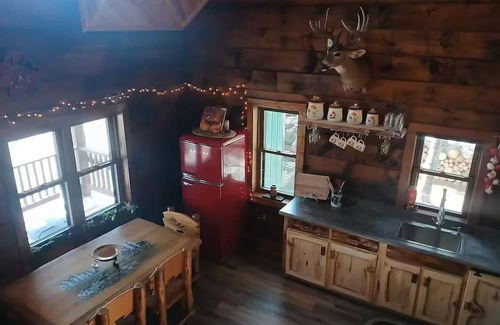 Jim Falls Cabin | Hidden nook cabin