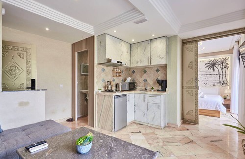 Southern Atlantic Coast Apartment | Wake to Waves: Stylish 1-Bedroom by the Shore