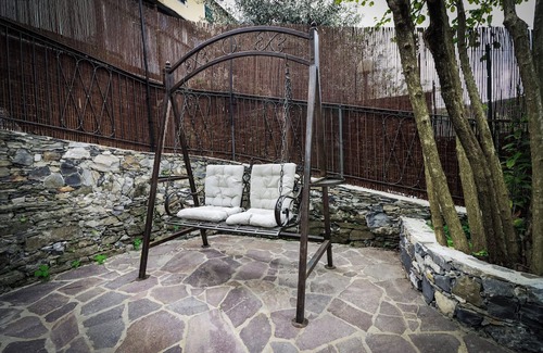 Bargagli House | Charming country house with WiFi, heated pool, artwork, barbecue in the garden.